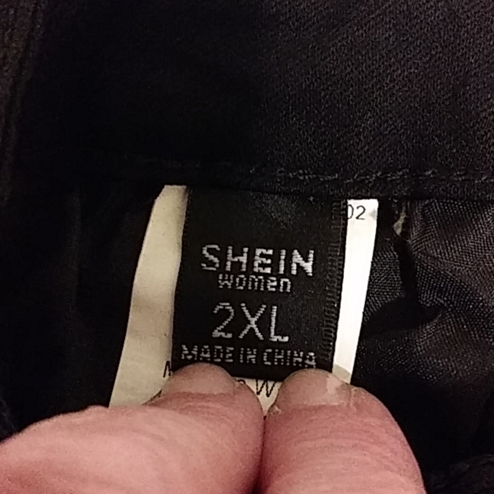 Black pants - Picture 3 of 4